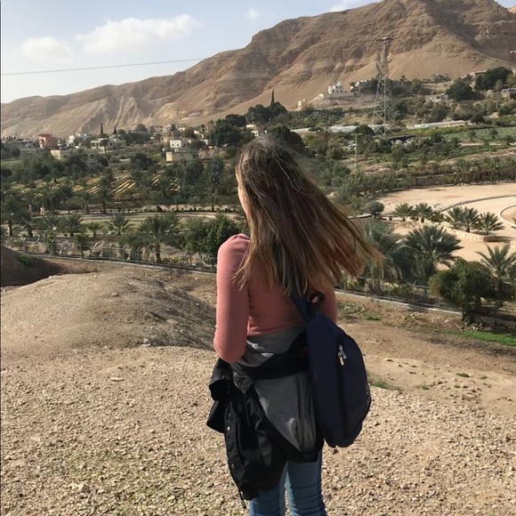 Meet your Posher, Kira - Picture 1 of 1